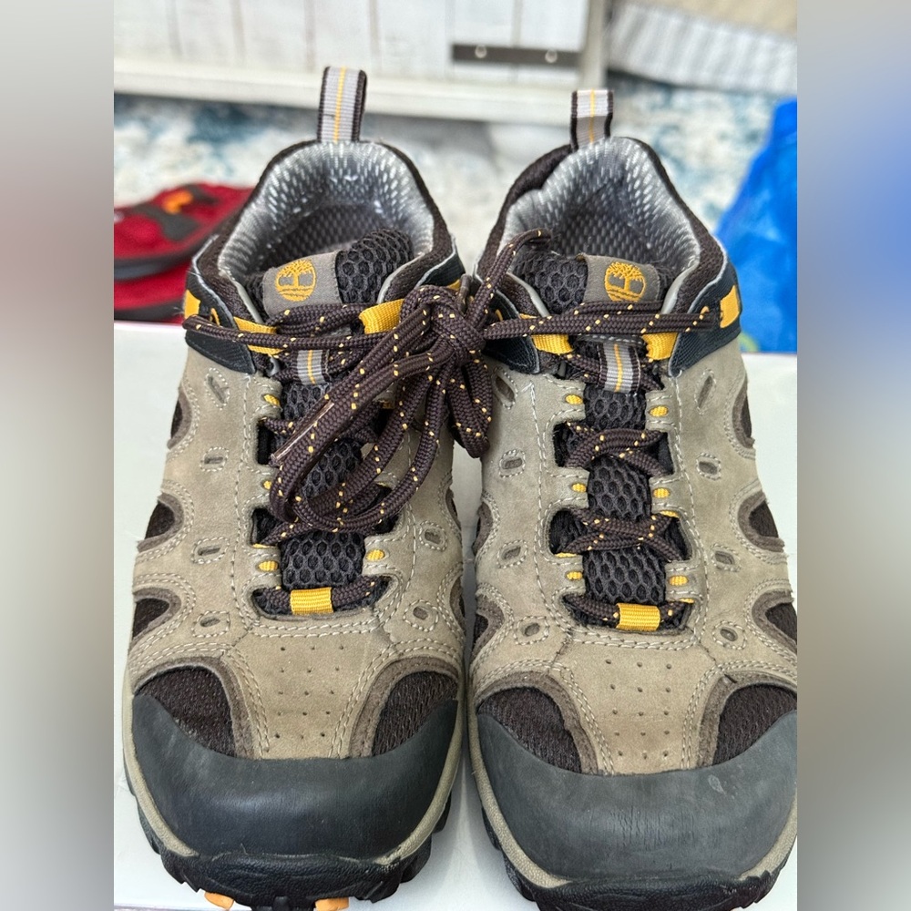 Timberland BiG boys size 4 great condition